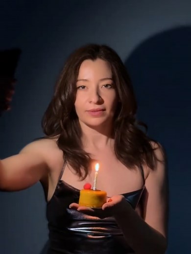 Creative Birthday Video Ideas with Flashlight Transitions