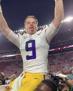 It's been a year since Joe Burrow went off and his teammates lifted him on their shoulders after LSU beat Alabama Football. 🏈 31/39 Comp/Att 🏈 457 Total yards 🏈 3 TDs | College Football on ESPN