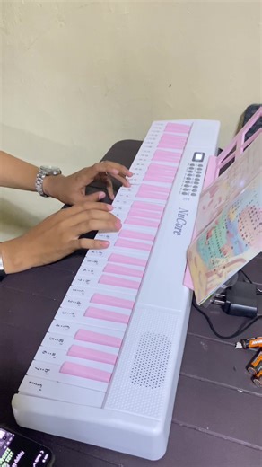 Beginner Piano Lessons for Aspiring Musicians