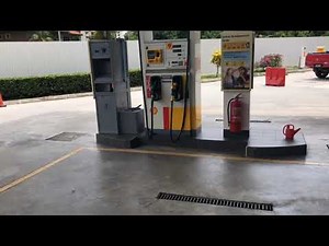 How to Fill Petrol In Malaysia | Filling Petrol Using Card | Pak Malaysia