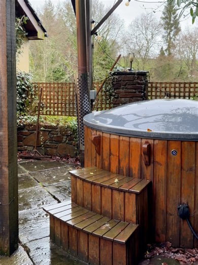 ❄️ What’s stopping you? Swifts Return is the ultimate cosy winter escape for 2 — heated pool, wood-fired hot tub, and all the logs you could ever need 🔥🛁 Seriously… what are you waiting for? #Dartmoor #RiversideRetreat #WinterGetaway #CouplesRetreat #HotTub #WinterHoliday #couplesoftiktok #UkStaycation #Dartmouth #CoastalEscape #fyp