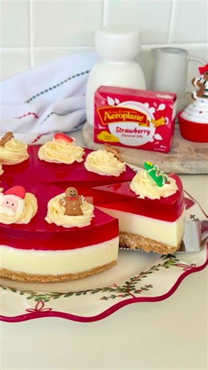 Alicia’s Kitchen on Instagram: "Part 3 of “A Very Easy Aeroplane Christmas” 🎄 We’ve turned the good old jelly slice into a cake! A buttery biscuit base, creamy lemon filling and that iconic Aeroplane jelly top. It’s Christmas dessert perfection. Base 250g plain sweet biscuits (such as Marie) 180g butter, melted Pinch of ground cinnamon Middle Layer 395g can condensed milk 125ml lemon juice (about 2 lemons) 125ml (½ cup) boiling water 2 tsp gelatine powder Jelly Top 85g packet Aeroplane Original