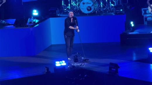 @Vincé90❤️ VIVA I ROMANTICI #Modà #unipolarenabologna #concerto @Modà