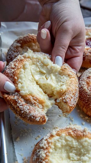 11K views · 59 reactions | The Easy version of a Cream Cheese Danish:...