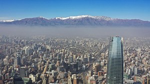 Santiago de Chile registra sus niveles más bajos de polución en más de 25 años