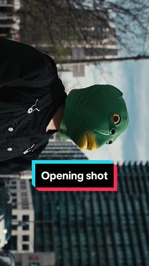 How to introduce a character? 💁🏻 An opening shot explained🗣️ #filmmaking #videoproduction #filmstudent #cinemaphotography #cameramovement #iffilmcrew