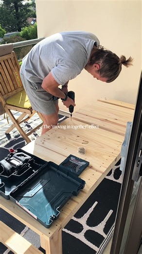 We move tomorrow and we are so excited to be first time home owners 🥹📦 But we’re also going to miss this little slice of heaven that we’ve called home for 3 years. We poured our love into our little coastal apartment and will always cherish the memories in this space ♥️ #interiors #interiorstyling #movingintogether #apartmentdecor #coastalhomedecor