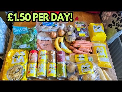 Limited budget food challenge... £1.50 a day... vegan, batch cooked and discount items!