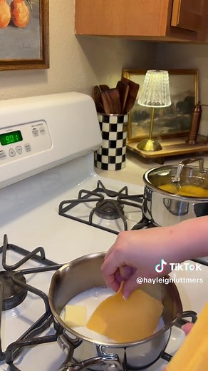 Quick & Easy Stovetop Mac and Cheese Recipe