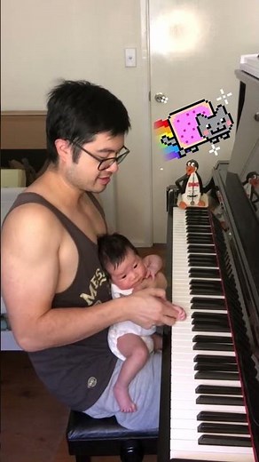 Teaching my Baby how to play Nyan Cat on Piano