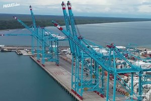 APM Terminals Moín, Limón, Costa Rica. Se inauguró en febrero de 2019. Construida en una isla artificial de 40 hectáreas con un muelle de 650 metros. Equipada con 29 grúas eléctricas para contenedores y seis grúas pórtico Super-Post Panamax. | Paisajes y Drones