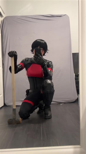 anything can be a prop when you’re filming for tiktok // #signalis #elster #elstercosplay #cosplay #signaliscosplay