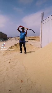 El dj "B" de EL SHOW DE DAGIRA 拾 EN SU HORA TIK TOK 藍藍藍藍 siga haciendo sus reservaciones al whatsapp 975143797  | El Show de Dagira | Facebook