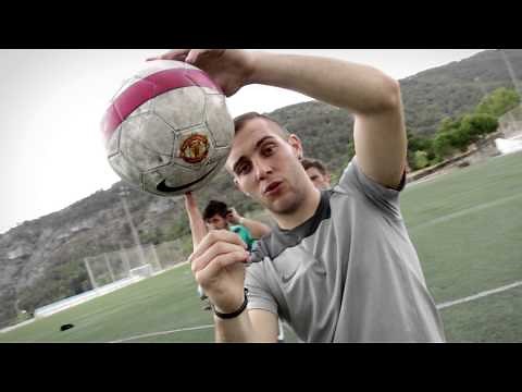 Finger Spin - Freestyle Football Skills & Street Soccer Tricks
