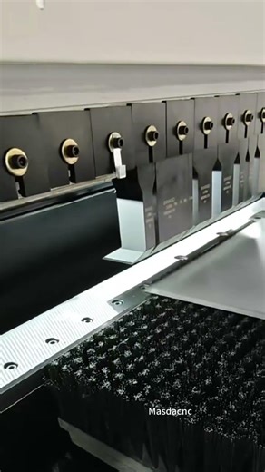 Bending machine - a multi-functional sheet metal processing equipment #bendingmachine #panelbender