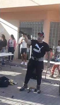 bending 2 frying pans 💪 at festa familja hal safi