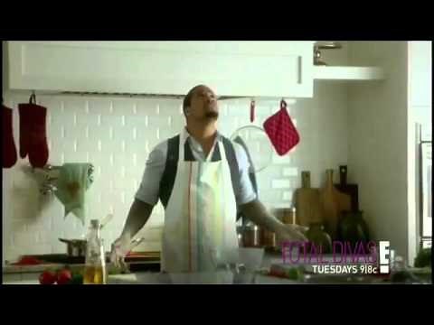 Jon (Jimmy Uso) & Trinity (Naomi) --- Domino's commercial