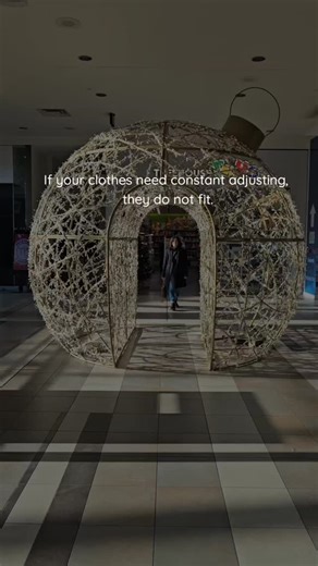 Tanya Hollins | Midlife Style on Instagram: "A good fit should feel easy on your body. If you are tugging or pulling or constantly adjusting, that is not a styling issue. It is a fit issue. Here are the fit checks I always use: You should be able to move freely. Bend your arms. Lift them overhead. Sit comfortably. There should be a little wiggle room at the waist. Two fingers is a good guide. A blouse should not gap at the bust. Pants should not pull or gap at the side pockets. If a garment twis