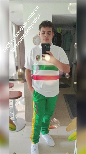 Genesys,☺️😋💐 (@151209genesys)’s videos with sonido original - CC