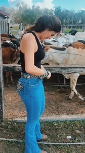 165K views · 9.2K reactions | With natural grace and a strong, elegant figure shaped by the land she loves, she embodies the true beauty of the countryside | Farmer girl | Facebook