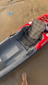 27K views · 652 reactions |  PHANTOM KAYAK  Conception et réalisation par ORCA KAYAK destinés aux kayakistes pécheurs qui cherchent le confort , la stabilité en mer agitée et une meilleure manœuvrabilité en tout sécurité  Les caractéristiques techniques : Longueur totale= 320 cm Largeur= 84 cm Poids = 32 kg Capacité=230 kg Motorisation= 2cv ~ 3.5 cv Prix 70 000 da Livraison disponible | ORCA kayak | Facebook