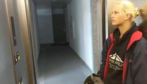 3.1K views · 31 reactions | Typisch Abiturienten... Können alles an und um einen Fahrstuhl berechnen, aber wenn man ihn bedienen soll wird die Fahrt vom 5. In den 6. Stock ein 90 Sekunden langes Abenteuer.. | Die Rekordpraktikanten | Facebook