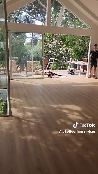 Installation of laminate flooring before and after! #installation #laminate #flooring #beforeandafter #b2bflooring