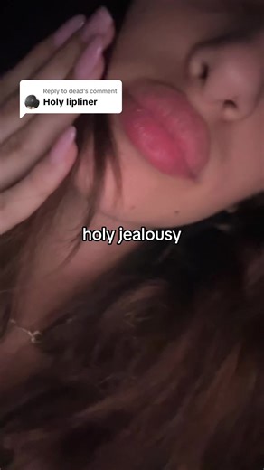 How to Embrace Your DSL Lips with Confidence