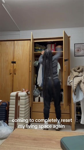 Refreshing Your Dorm Room: Deep Cleaning Tips