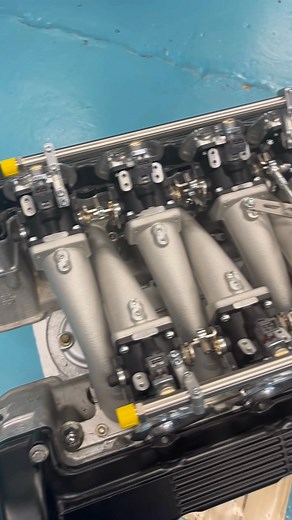 Here we have our Jaguar V12 E-Type Cross Over Kit fitted on a Jaguar V12 engine⚙️! This setup will be on show at stand 1-251 NEC Classic Motor Show which is only 3 days away. Do you have any exciting classic car projects that need our throttle bodies to elevate your build? 📍NEC Birmingham 🗓️7-9th November📌Stand 1-251 #jenvey #throttlebodies #cleanupyourclassic #classicmotorshownec #engineeredtowin | Jenvey