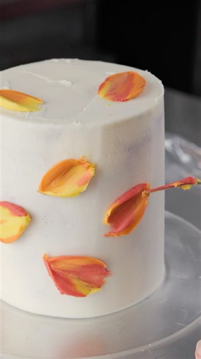 One Palette Knife Creates This Stunning Fall Cake — Friday