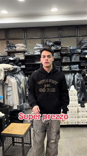 Spettacolare bomber I’m Brian unica colorazione nera in super offerta #viral #superofferta #fyp #perte #bomber