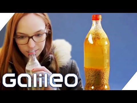 Making Cola Transparent - How Does It Work? The Experiment | Galileo | ProSieben