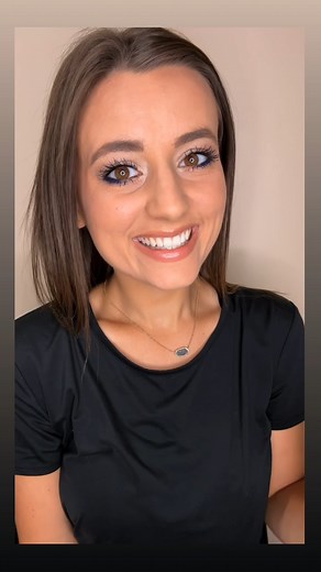 Feeling intimidated by blue? 💙 Independent Sales Director Maddy Wade shows how to rock the Waterproof Eyeliner in Blue. https://marykay.info/3AI3wKt | MARY KAY