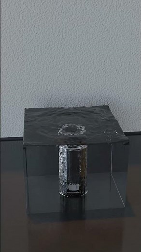 Submerging a cup in water! - Learn Blender Fluid Simulations in Description #fluidsim