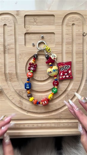 DIY Cute Keychain with Beads and Acrylic