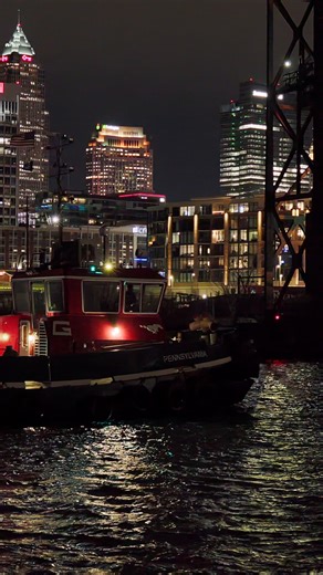 SS Alpena, one of the oldest lake freighters, sliding into the Cuyahoga for winter layup. Timelapse version, because the real-time pass is 4 minutes. #alpena #cuyahogariver #cleveland #greatlakesshipping #shipspotting #greatlakestowing | Propped Productions