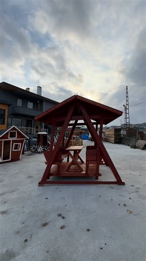 Koçist Orman Ürünleri on Instagram: "Doğal ahşap salıncak ile bahçenize huzur katın 🌿 KOÇİST kalitesiyle üretilen sağlam ve estetik salıncak modellerimiz, açık alanlarda keyifli anlar yaşamanız için tasarlandı. Bahçenizde, terasınızda veya yazlığınızda ahşabın sıcaklığını hissedin. Dayanıklı malzeme, şık tasarım ve uzun ömürlü kullanım için KOÇİST’i tercih edin. #koçist #ahşapsalıncak #bahcekeyfi #doğalyaşam #ahşapürünler"