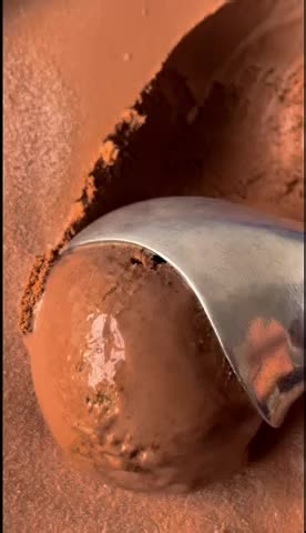 Chocolatey goodness! Perfect for indulging🤤 #SundaysIceCream #MakeEveryDaySunday #TrinidadandTobago #IceCream #TastesLikeSundays #Local #LocalIceCream