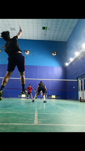 The real definition of coolness 😎#smash#sound#badminton🏸🏸