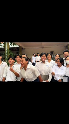 12B’s Waves✨✨🫂 #memories #bacll #វិទ្យាល័យ១០មករា១៩៧៩ #foryoupage #senioryear #12B