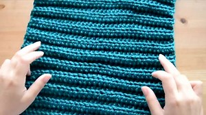 799K views · 10K reactions | Crocheter@s 珞 vean esta belleza "Gorro Costa" nivel básico + . Este tutorial es de Danii's Ways  visiten su fanpage y su canal de YouTube teje hermoso. | Mon Petit Trésor | Facebook