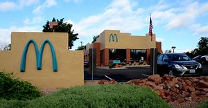 This Is Why Only One McDonald's Location Has Turquoise Arches