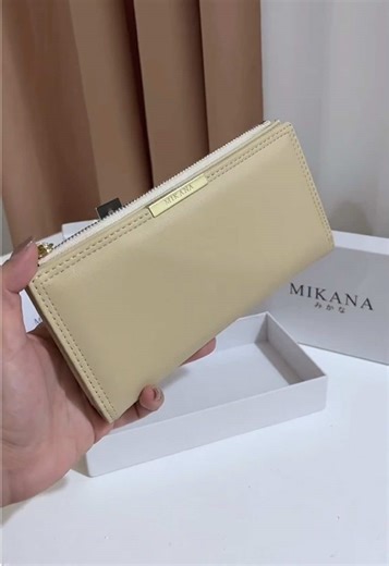Best Leather Wallets for Women: Top Recommendations