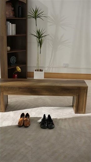 The Perfect Entryway Essential: Stylish Wooden Bench! 🌿