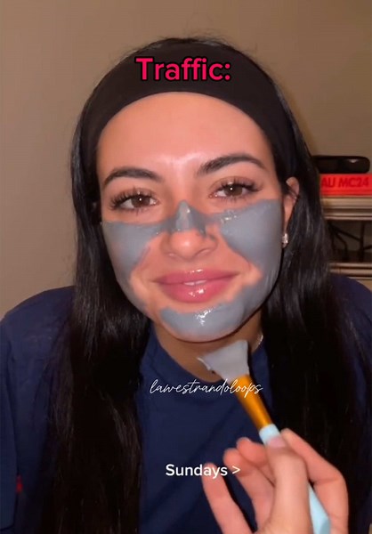 Yeahh can relate.. Traffic is always so hectic 😂 #christinaottrando #amberlawes #wlw #wlwcouple #lgbt #lawesottrando