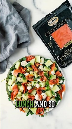 Smoked Salmon Melon Salad – Easy & Refreshing Summer Recipe!