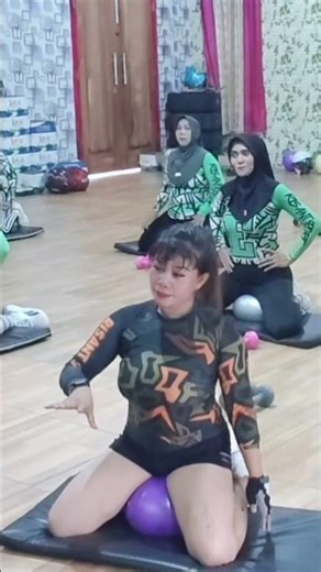 Couples Fitness Exercises to Improve Intimacy, Strength, and Connection