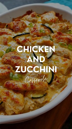 Your new favorite weeknight dinner has arrived! ✅ This Chicken & Zucchini Casserole is the easy, healthy, and delicious answer to "What's for dinner?" It's packed with lean protein and fresh zucchini, all baked together in a savory, cheesy sauce. This is the perfect one-pan meal for a busy night, and a fantastic way to use up summer squash. The whole family will love it! Easy Chicken & Zucchini Casserole 🧀 INGREDIENTS: 3 cups cooked and shredded chicken 4 cups zucchini, shredded or thinly slice