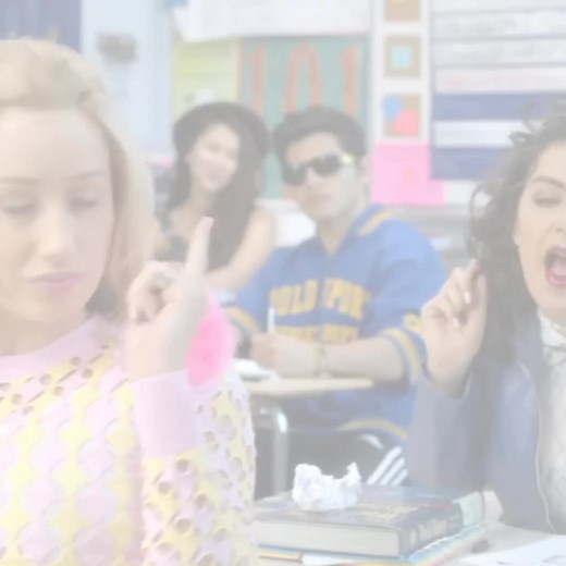 Iggy Azalea and Charli XCX Perform 'Fancy' Live